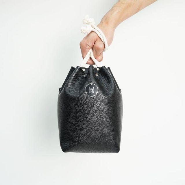 COMUSUBI (コムスビ) ／ COMUSUBI BAG "Leather" -Black-｜maroonwebstore｜08