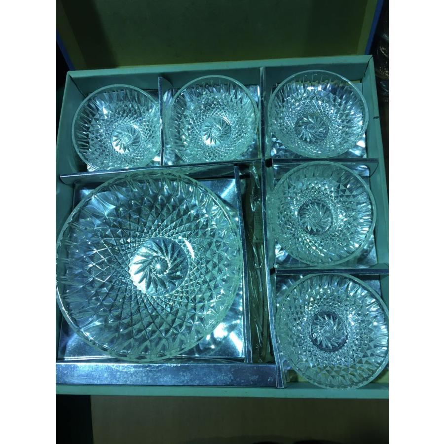 矢車カット ガラス皿 大 深皿1枚 中 深皿5枚 サラダ皿セット そうめん皿セット 未使用 ★0057 B-2 | 
