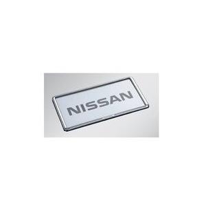 ニッサン NV350キャラバン 型式一覧表参照 ナンバープレートリム 春新作の クロームメッキ K6210-799E0 リヤ用 超人気新品