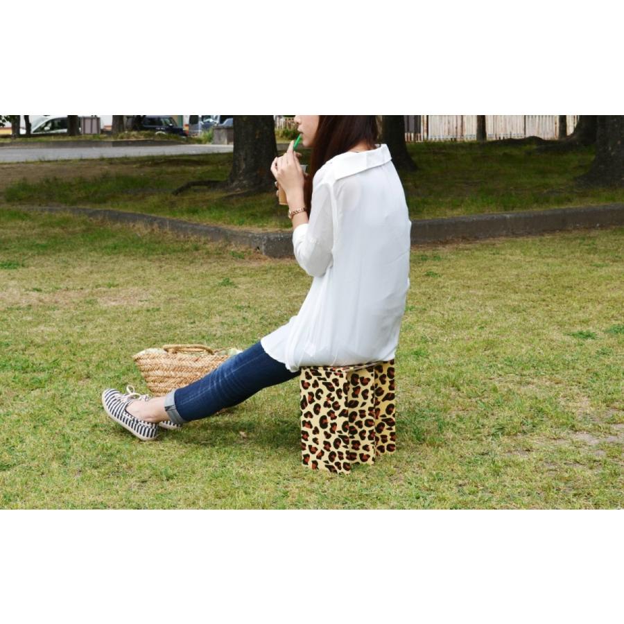 携帯紙椅子 L ヒョウ柄 SMART PAPER STOOL SPS-L01 ピカ