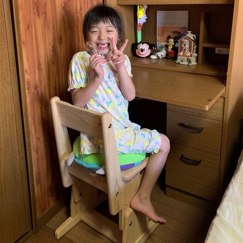 国産ひのき デスクチェア 学習机用椅子 軽量 ひのき無垢 高さ調整式学習机と椅子 | HINOKICRAFT