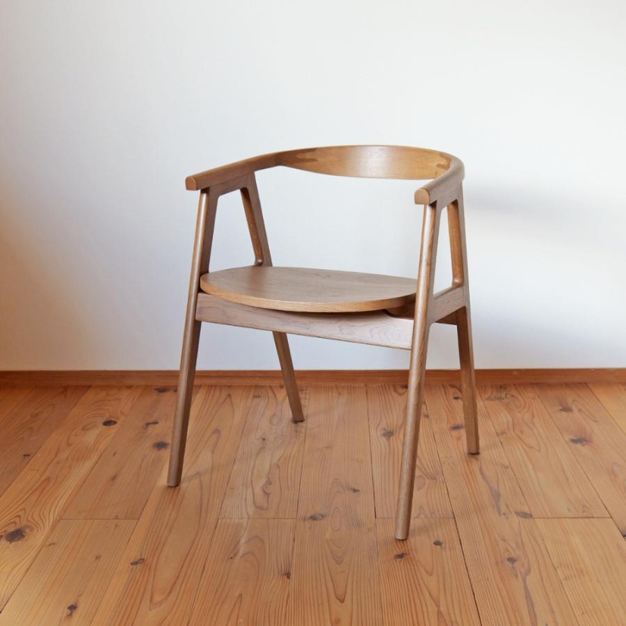 QUON アームチェア ラウンジチェア 肘付イス 木製① QUON アームチェア