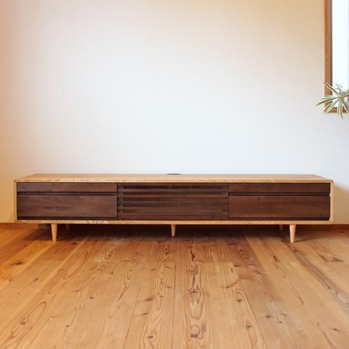 【値下げしました】テレビ台　幅200cm　無垢材　タモ材　テレビボード TV BOARD 200 / 重厚感のあるタモ無垢材・突板のテレビボード