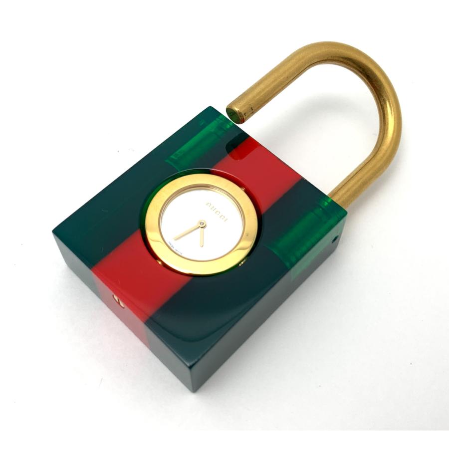 GUCCI（グッチ） キーホルダー ウォッチ 南京錠モチーフ シェル盤 時計