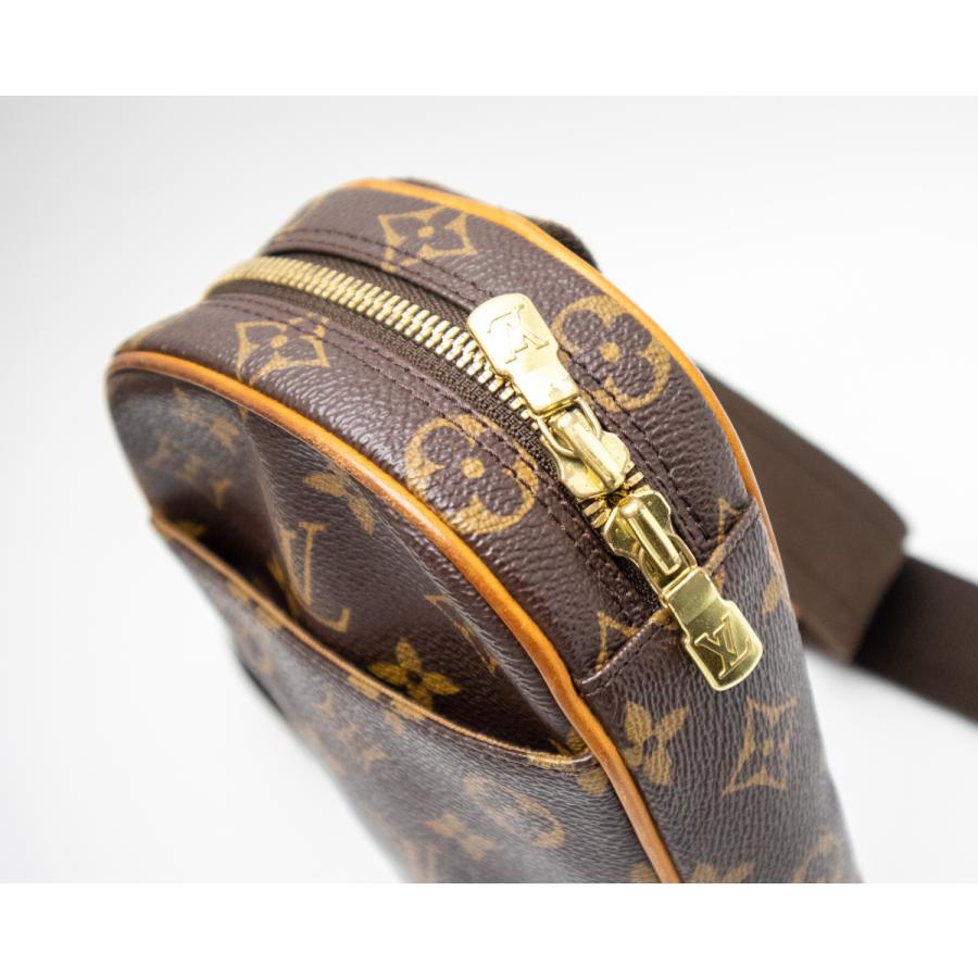 LOUIS VUITTON（ルイ・ヴィトン） モノグラム ポシェットガンジュ