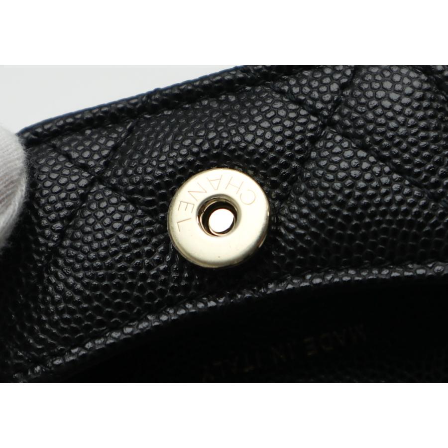 CHANEL シャネル マトラッセ ココマーク キャビア 黒 イヤホン CHANEL シャネル マトラッセ ココマーク キャビア 黒 イヤホン