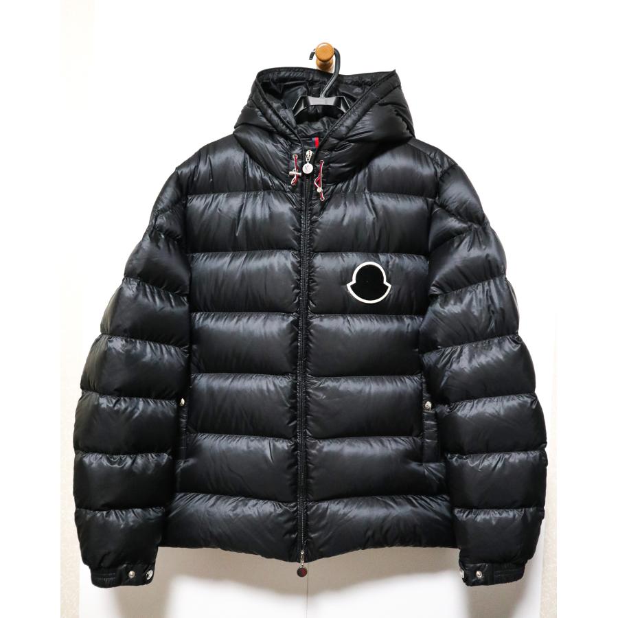 MONCLER モンクレール SASSIERE GIUBBOTTO サッシエール ロゴ MONCLER モンクレール SASSIERE GIUBBOTTO サッシエール ロゴ