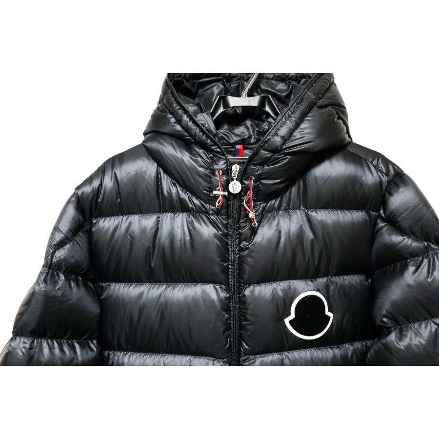 MONCLER モンクレール SASSIERE GIUBBOTTO サッシエール ロゴ MONCLER モンクレール SASSIERE GIUBBOTTO サッシエール ロゴ