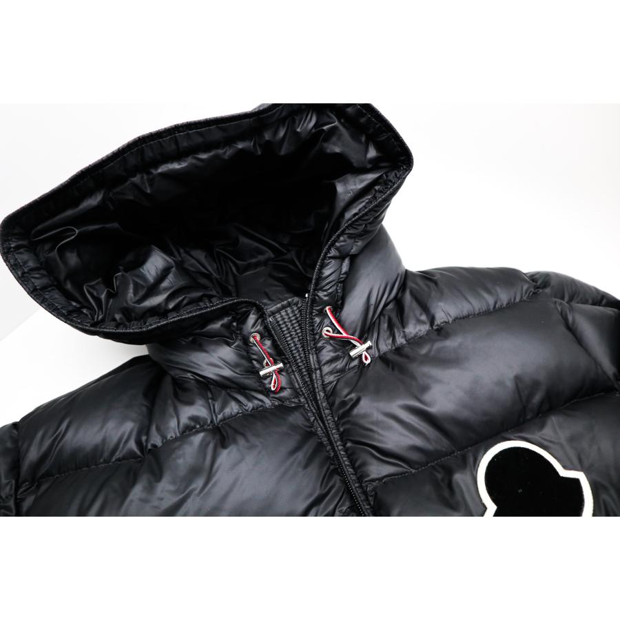 MONCLER モンクレール SASSIERE GIUBBOTTO サッシエール ロゴ MONCLER モンクレール SASSIERE GIUBBOTTO サッシエール ロゴ