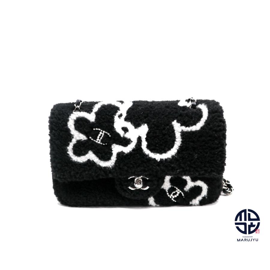 CHANEL（シャネル） ムートン カメリア ココマーク チェーンショルダー