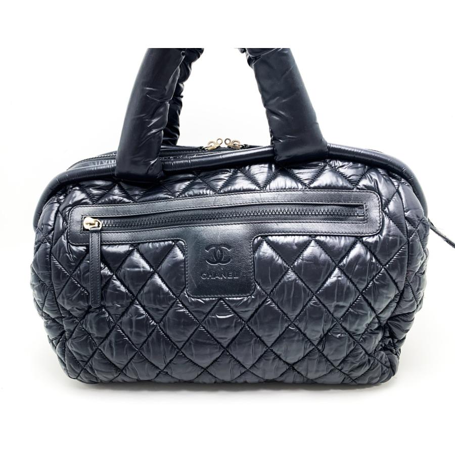 シャネルCHANELブラックキルティングトートバッグ