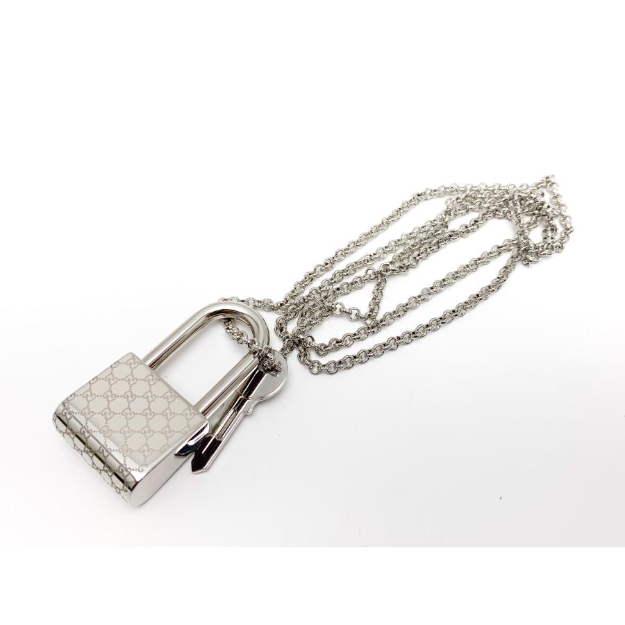 【非売品】グッチ 南京錠 カデナ ノベルティ シルバー ネックレス 限定 新品 非売品】グッチ 南京錠 カデナ ノベルティ シルバー ネックレス