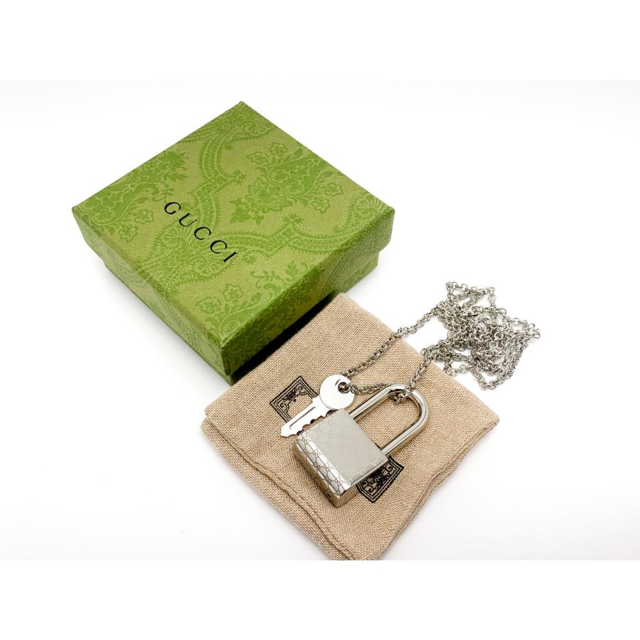 【非売品】グッチ 南京錠 カデナ ノベルティ シルバー ネックレス 限定 新品 非売品】グッチ 南京錠 カデナ ノベルティ シルバー ネックレス