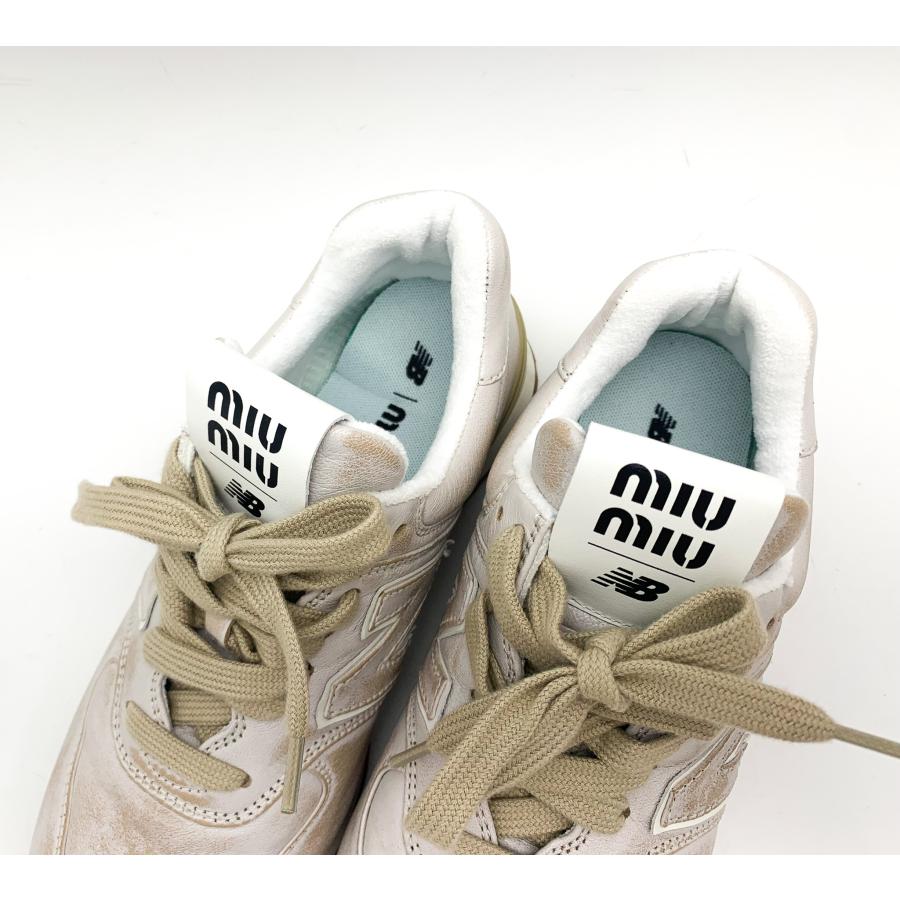MIUMIU x NEW BALANCE ミュウミュウ ニューバランス コラボ 574 MIUMIU x NEW BALANCE ミュウミュウ ニューバランス コラボ 574