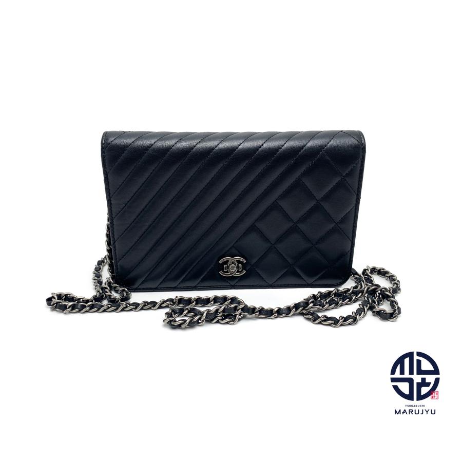 CHANEL シャネル ボーイシャネル ラムスキン チェーンウォレット