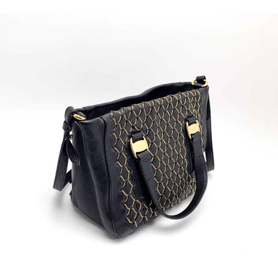 Ferragamo 黒 レザー バッグ ゴールド金具 Salvatore Ferragamo フェラガモ レザー ゴールド金具 ブラック