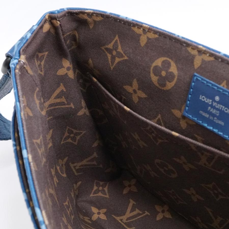 LOUIS VUITTON（ルイ・ヴィトン） LV モノグラム ディストリクト PM