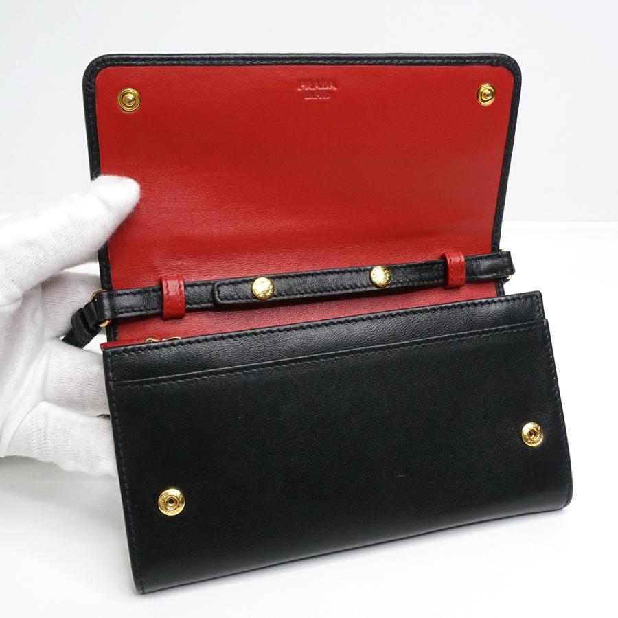 PRADA（プラダ） ソフトカーフ ショルダーウォレット 斜め掛け長財布