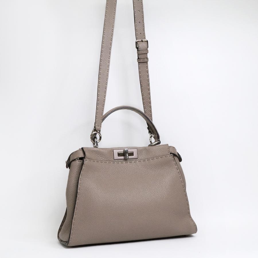 ⭐️ 極美品 フェンディ ピーカブー ハンド ショルダー 2way ⭐️ 極美品 フェンディ ピーカブー ハンド ショルダー 2way
