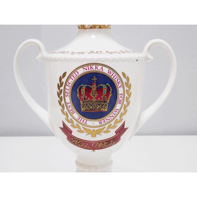 希少 ニッカ スペシャルエイジ 優勝カップ型陶器ボトル 600ml 43％ 20歳以上!! 福島県内発送 ニッカ スペシャル エイジ NIKKA
