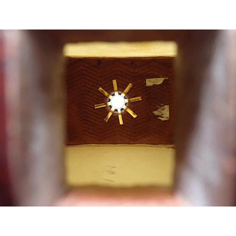 三味線 K9糸巻 紅木 二本溝 トチ目 子持綾杉彫胴 太棹 中古美品