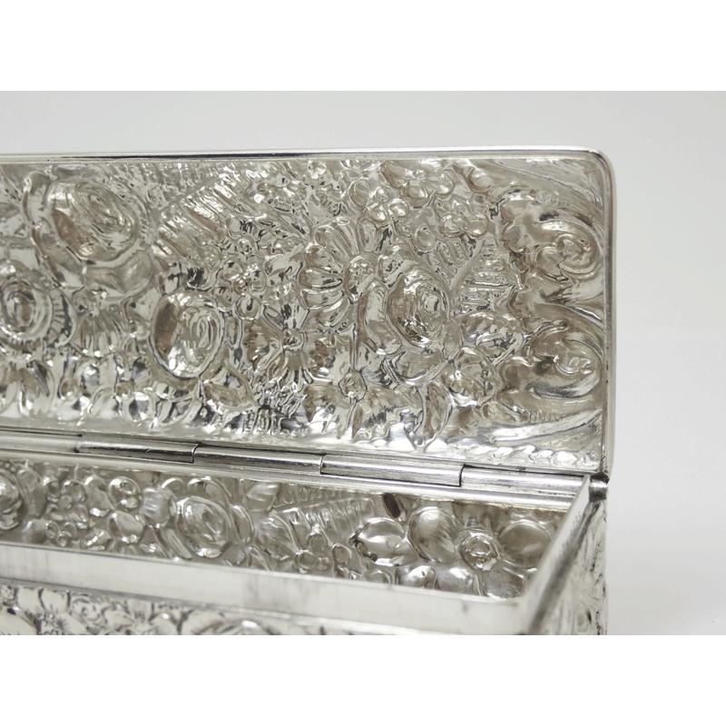 【ヴィンテージレア美品】Tiffany & Co. スターリングシルバー　ケース TIFFANY&Co. ティファニー 20世紀初期 スターリングシルバー 花柄装飾