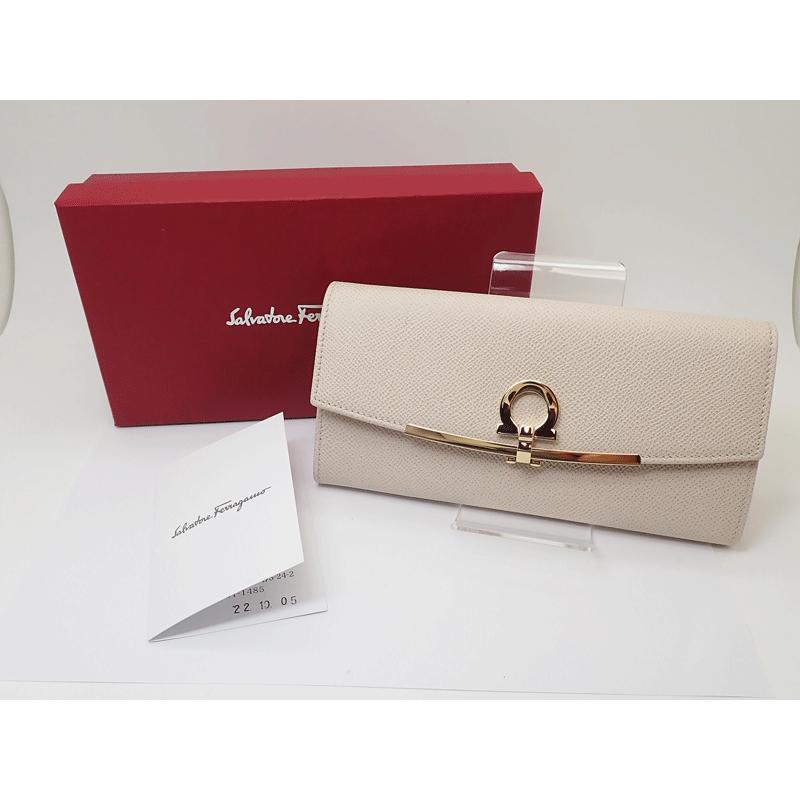 新品 正規店購入品】フェラガモ SALVATORE FERRAGAMO 長財布 