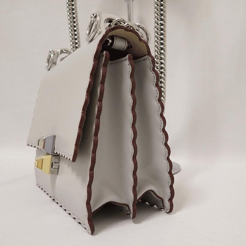 FENDI キャナイ ショルダーバッグ FENDI（フェンディ） ショルダーバッグ キャナイ レザー ブラック