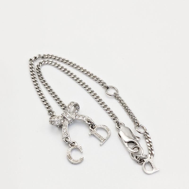 Christian Dior（クリスチャン・ディオール） ラインストーン リボン