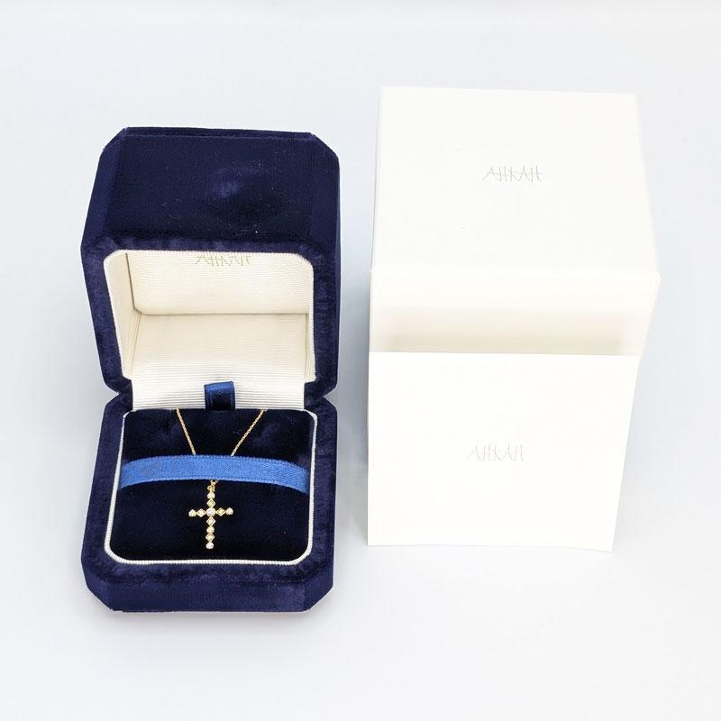 AHKAH（アーカー） クロスネックレス believeシリーズ K18 Au750