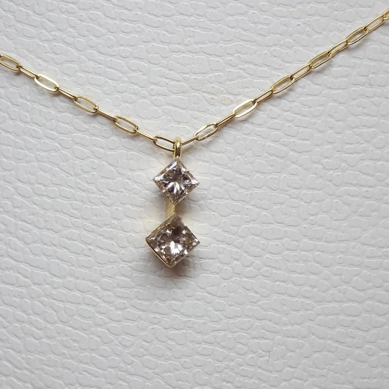 3月セール中【美品】agete k18ネックレス ダイヤ　プリンセス agete アガット K18 プリンセスダイヤ 0.15ct ネックレス 2016年冬限定