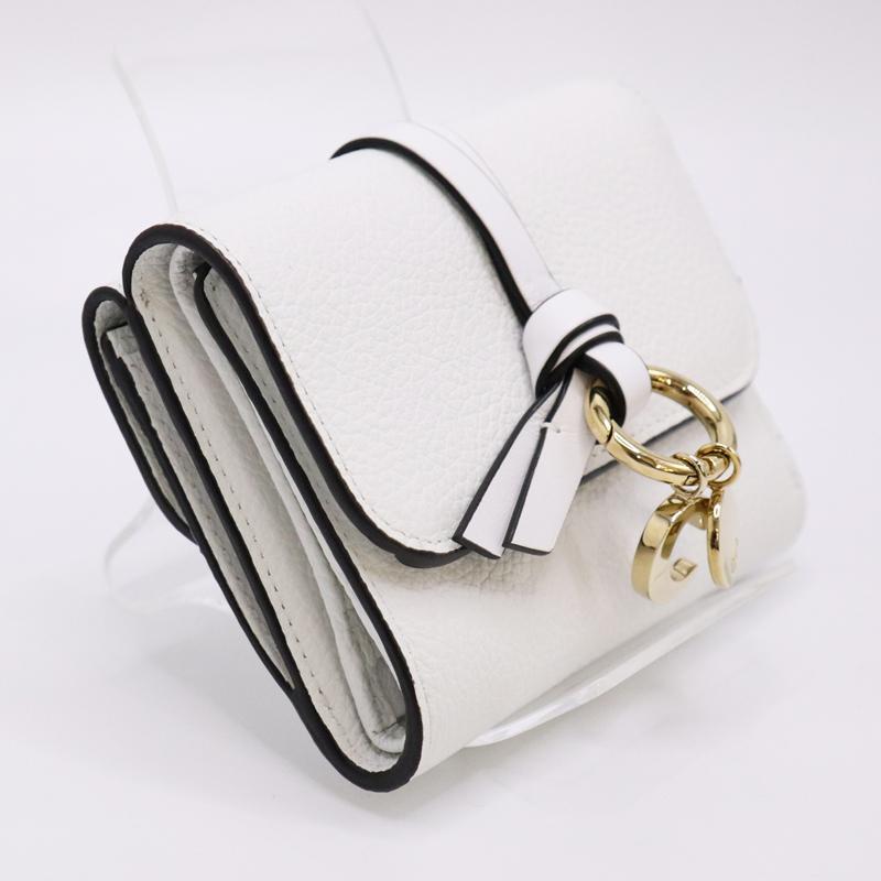 極美品✨Chloe クロエ アルファベット スモールトリフォールドウォレット Chloe（クロエ） Chloe' ALPHABET スモールトリフォールドウォレット
