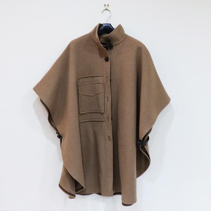 LOUIS VUITTON（ルイ・ヴィトン） 24AW カシミヤ ボタンアップ ケープ