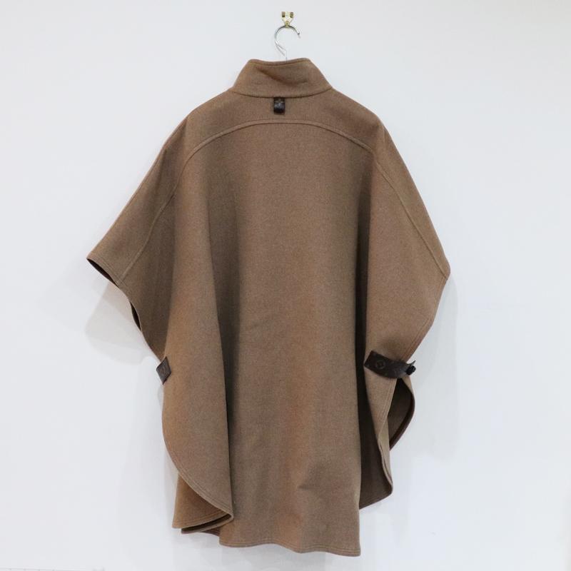 LOUIS VUITTON（ルイ・ヴィトン） 24AW カシミヤ ボタンアップ ケープ