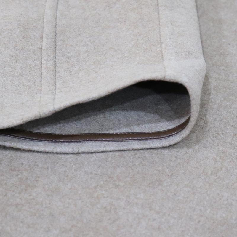 LOUIS VUITTON（ルイ・ヴィトン） 24AW カシミヤ ボタンアップ ケープ
