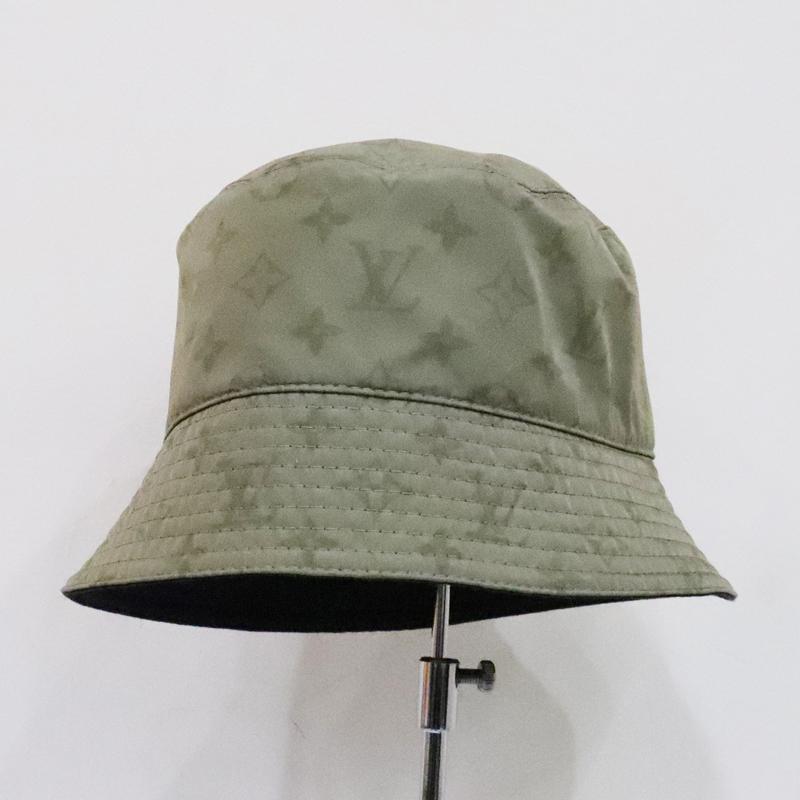 中古美品 LOUIS VUITTON ルイヴィトン シャポー モノグラム レイン バケットハット リバーシブル M7013L 帽子 カーキ ブラック 送料無料！_1