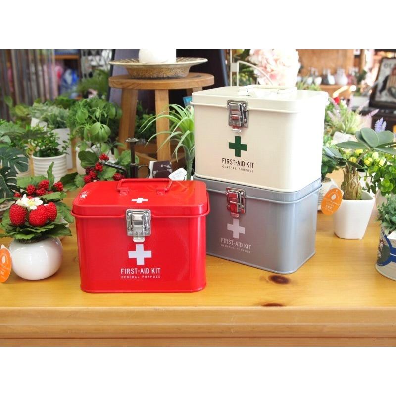 緊急時に大活躍 片手で開けられる救急箱 メディコ ファーストエイド