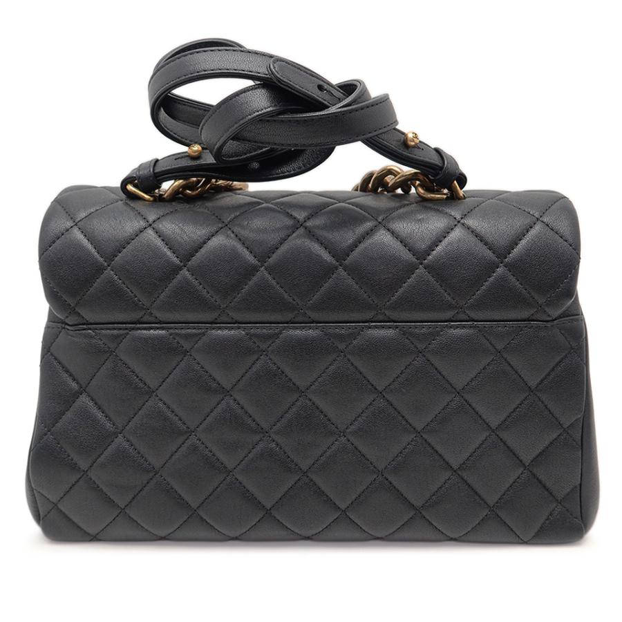 CHANEL（シャネル） マトラッセ チェーンハンドバッグ シープスキン