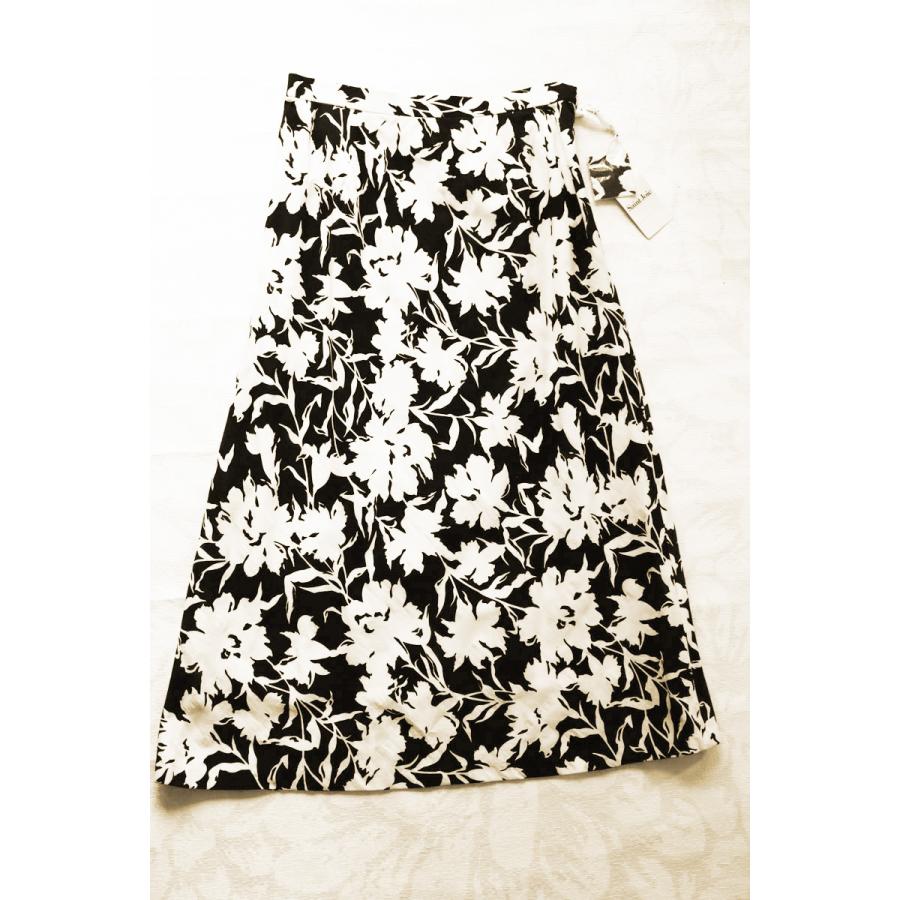 春夏 Aラインスカート 11号 Lサイズ 白 黒 花柄 レディースファッション ミセス ナイガイ サンジョワ Sk30 Marumi 通販 Yahoo ショッピング