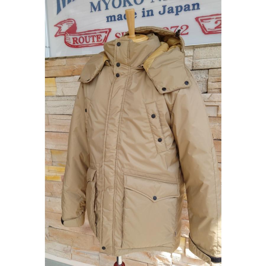 Blue Snow White / マルニオリジナルダウンジャケット