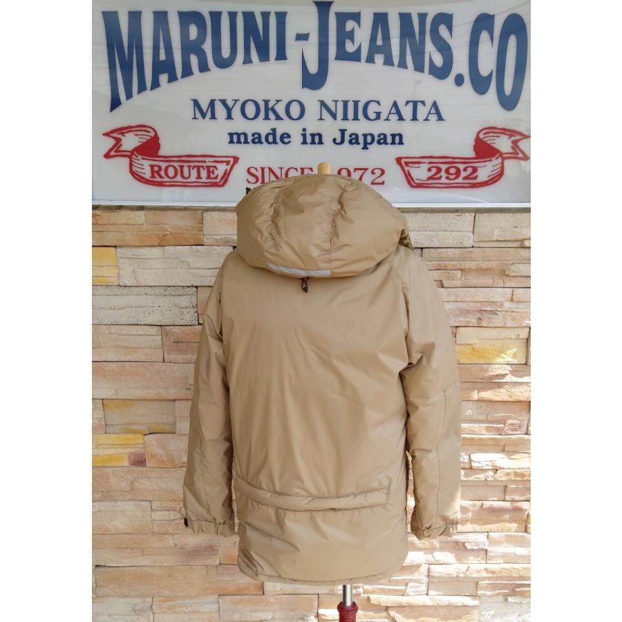 Blue Snow White / マルニオリジナルダウンジャケット 【ベージュ