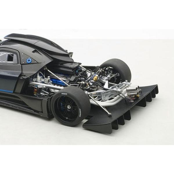 オートアート(AUTOart)1/18 パガーニ ゾンダ レボリューション (カーボンブラック/ブルー) AUTOart オートアート ゾンダ レボリューション』は