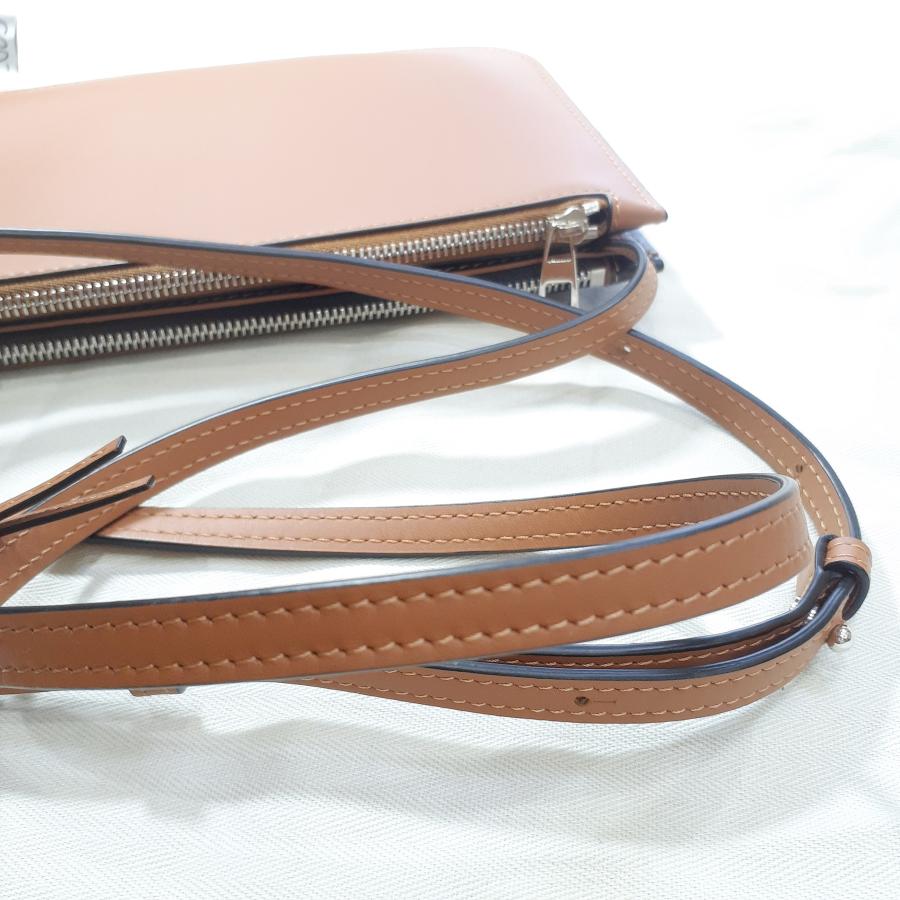 Gate(LOEWE) 【美品】ロエベ ゲート ダブルジップポーチ Gate(LOEWE) 【美品】ロエベ ゲート ダブルジップポーチ