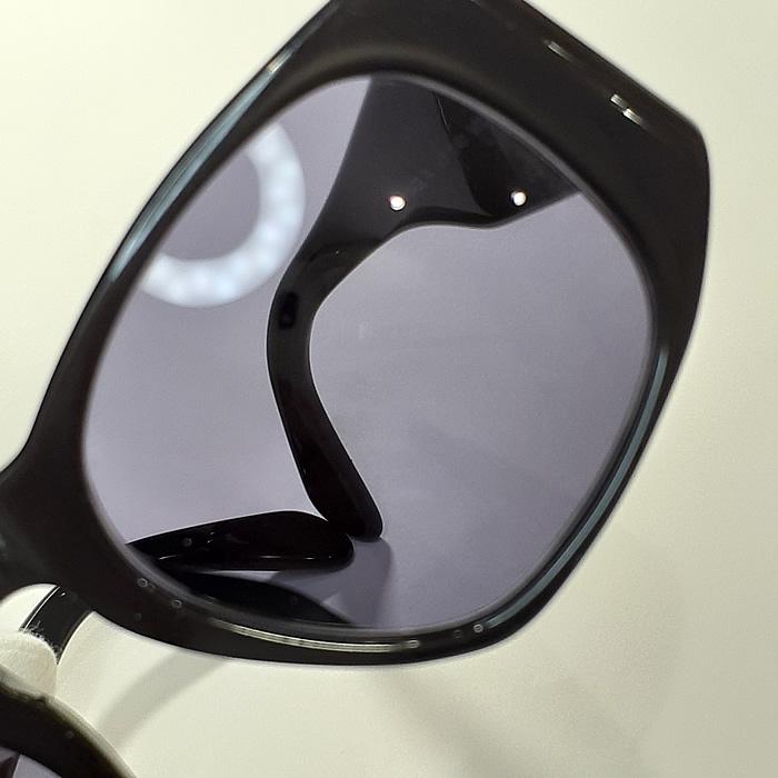 CHANEL シャネル サングラス ブラック系 01451 94305 テンプルに CHANEL シャネル サングラス ブラック系 01451 94305 テンプルに
