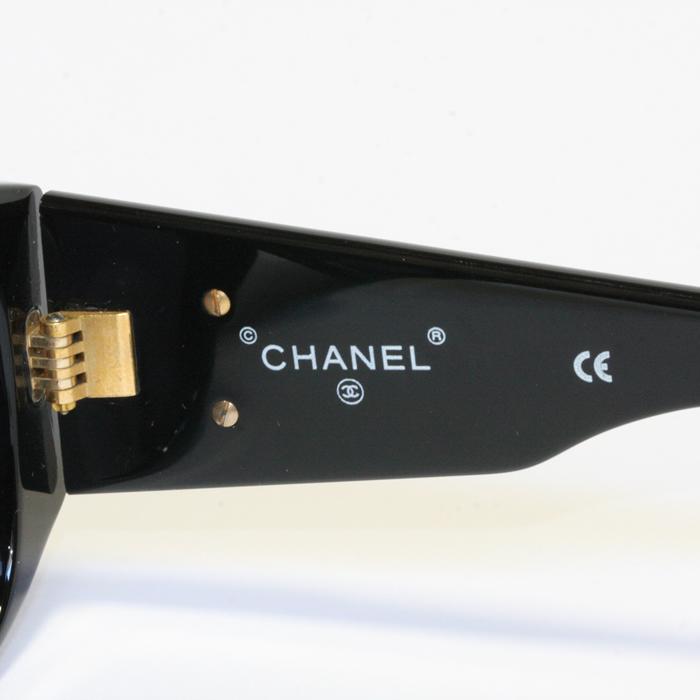 CHANEL シャネル サングラス ブラック系 01451 94305 テンプルに CHANEL シャネル サングラス ブラック系 01451 94305 テンプルに