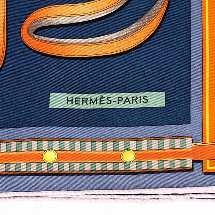 HERMES 【美品】エルメス スカーフ カレ(四角)90 ブルー系 HERMES 【美品】エルメス スカーフ カレ(四角)90 ブルー系
