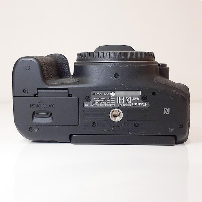 EOS Kiss キャノン canon X8i デジタル一眼カメラ ダブルズーム EOS Kiss キャノン canon X8i デジタル一眼カメラ ダブルズーム
