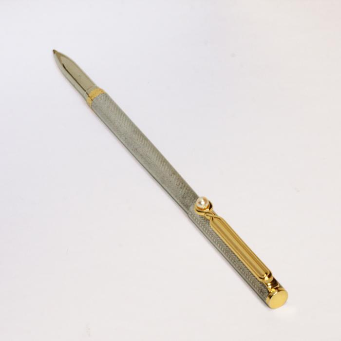 MIKIMOTO <訳アリ品>ミキモト 真珠付きボールペン キャップ式 MIKIMOTO <訳アリ品>ミキモト 真珠付きボールペン キャップ式