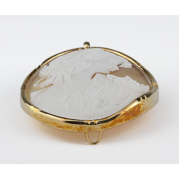 １８K カメオ アンティーク大きいブローチ K18枠 ストーンカメオ ブローチ兼ペンダント 女性/花 オニキス