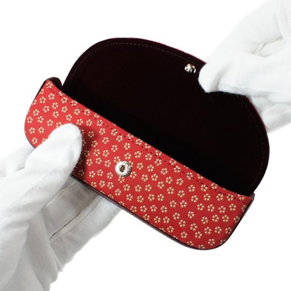 印伝桜模様の眼鏡入れ 印伝桜模様の眼鏡入れ